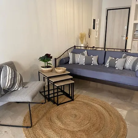 Seaside Akrata's House شقة